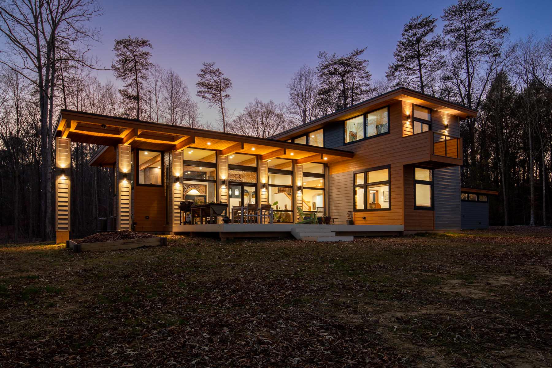 42040 Custom Silverton Ext VA (7)